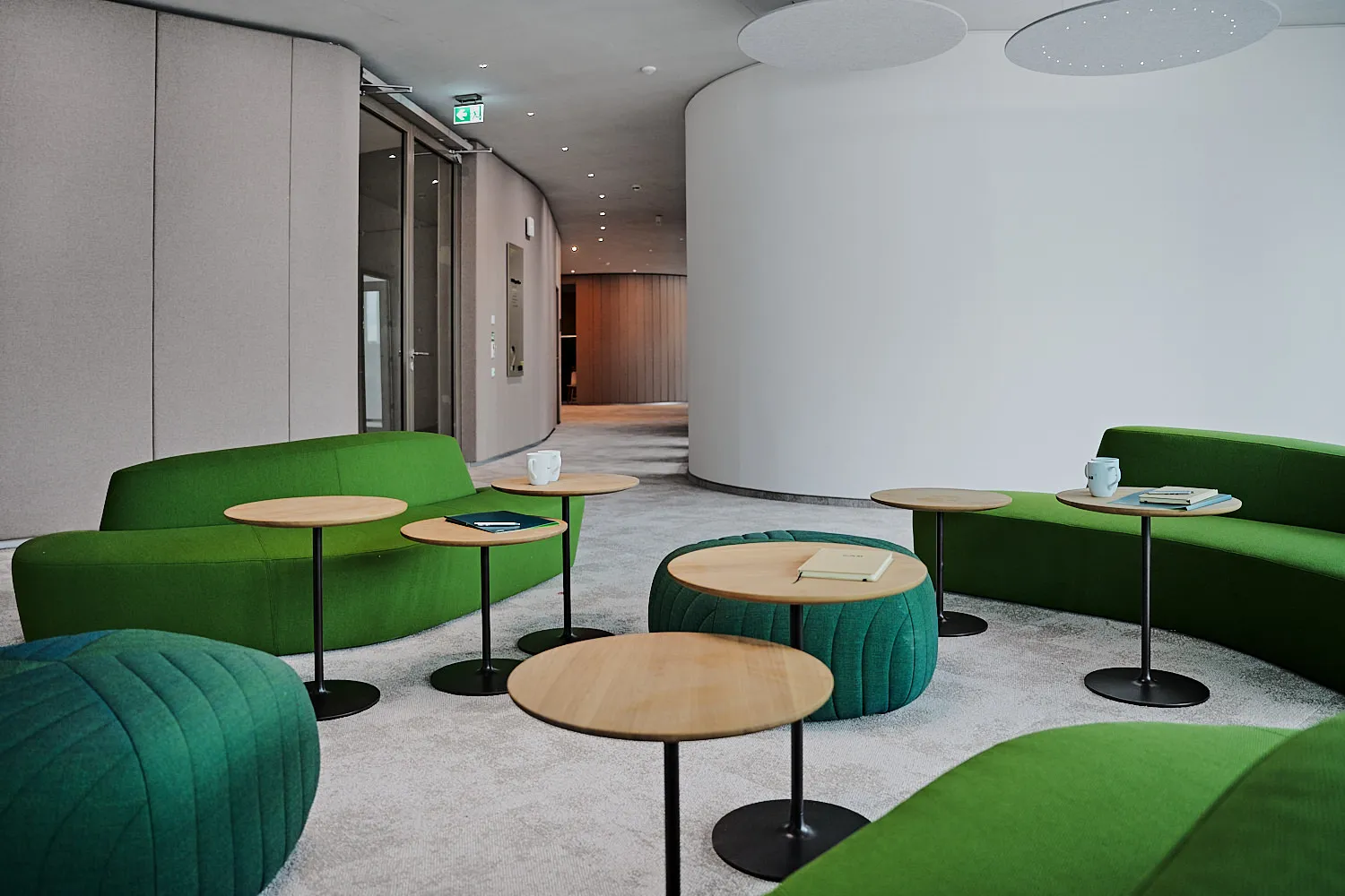 Innenarchitektur der neuen SAB-Zentrale in Leipzig