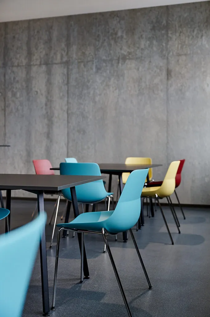 Architekturfotografie des neuen Lehr- und Laborgebäudes der HTW Dresden