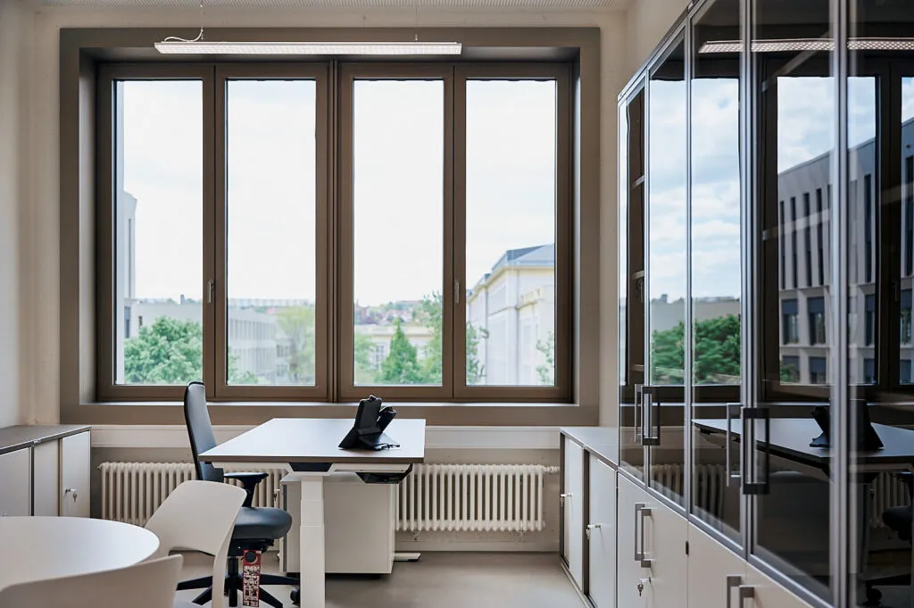 Architekturfotografie des neuen Lehr- und Laborgebäudes der HTW Dresden