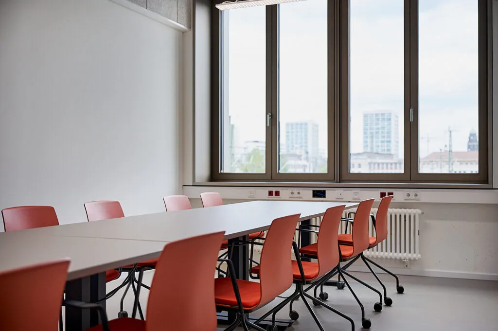 Architekturfotografie des neuen Lehr- und Laborgebäudes der HTW Dresden