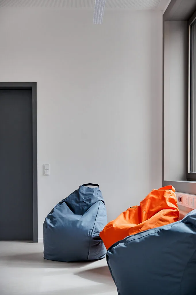 Architekturfotografie des neuen Lehr- und Laborgebäudes der HTW Dresden