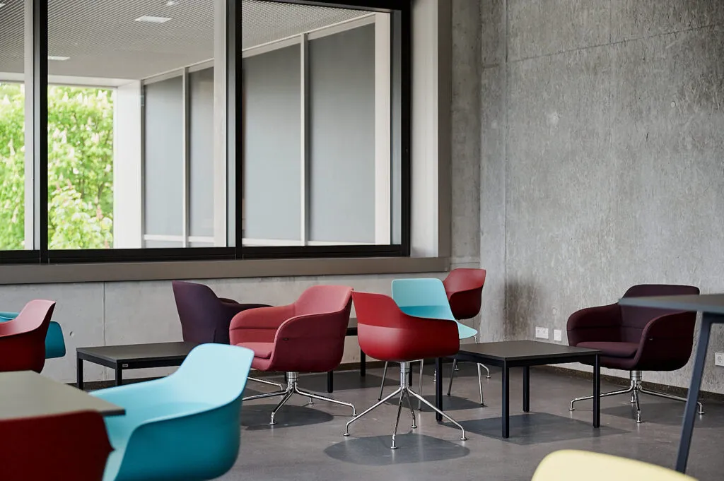 Architekturfotografie des neuen Lehr- und Laborgebäudes der HTW Dresden