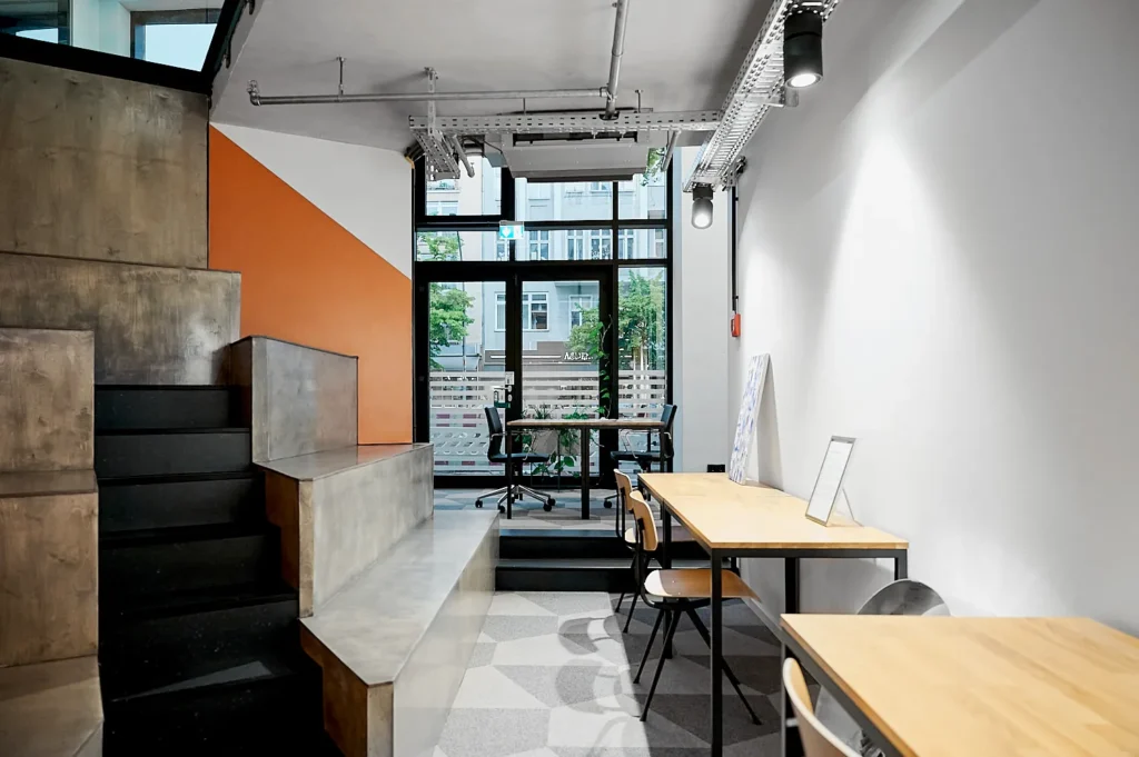 Architekturfotografie im District One Berlin – Umgang mit maximaler Raumfülle