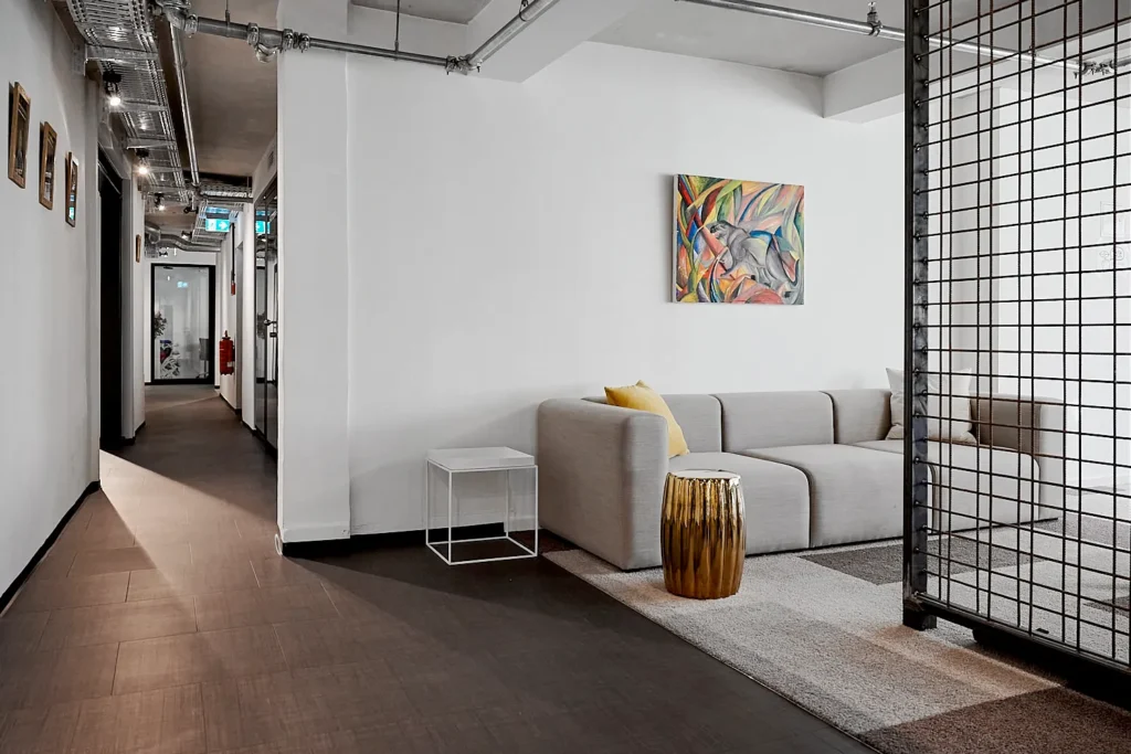Architekturfotografie im District One Berlin – Umgang mit maximaler Raumfülle